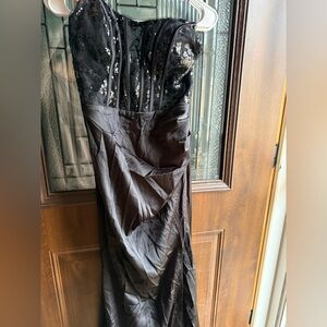 FAERIESTY size medium strapless formal gown